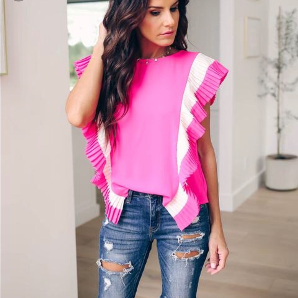 Vici Women’s Small -All the Frills Hot Pink Shirt